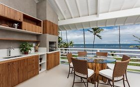 Apartamento Luxuoso à Beira-mar em Praia do Forte